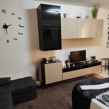 Heni Apartman Nagykanizsa Bagian luar foto