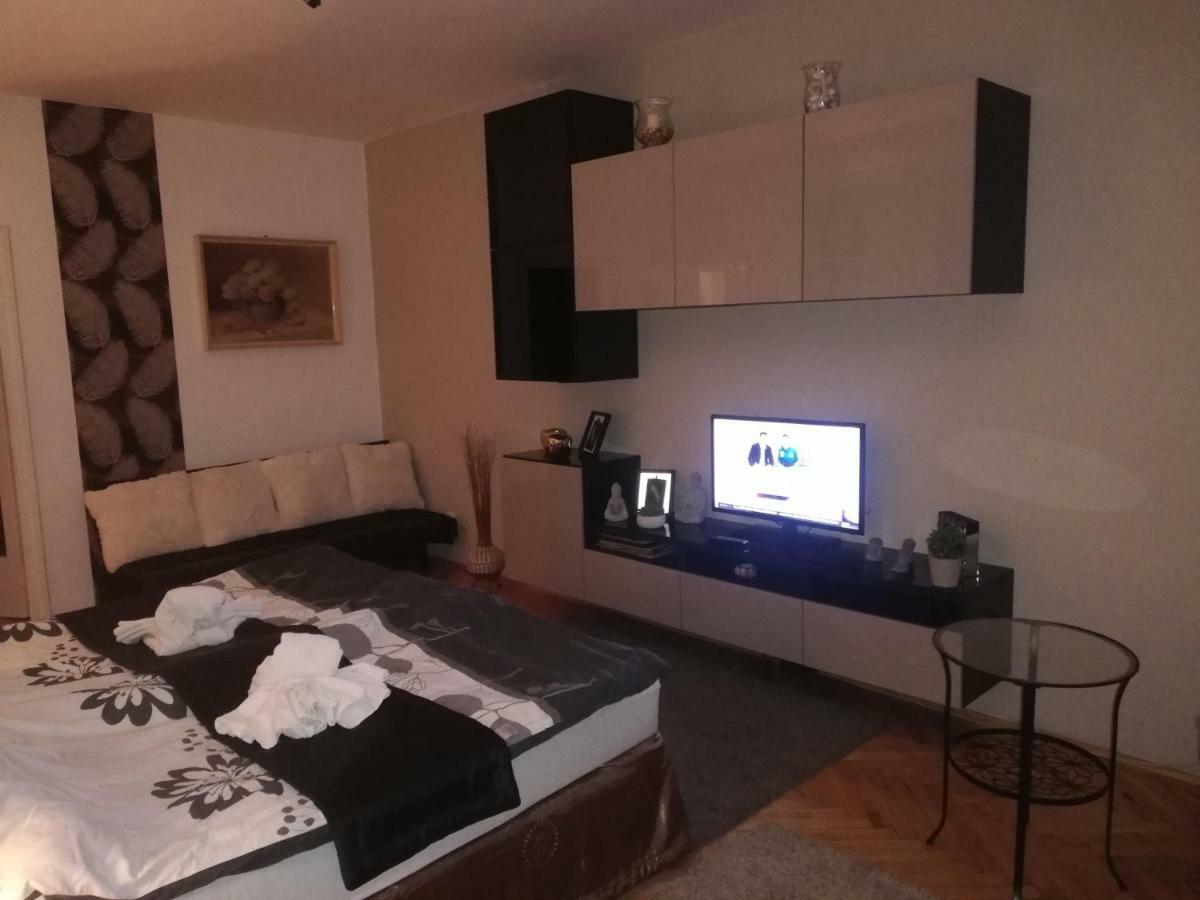 Heni Apartman Nagykanizsa Bagian luar foto
