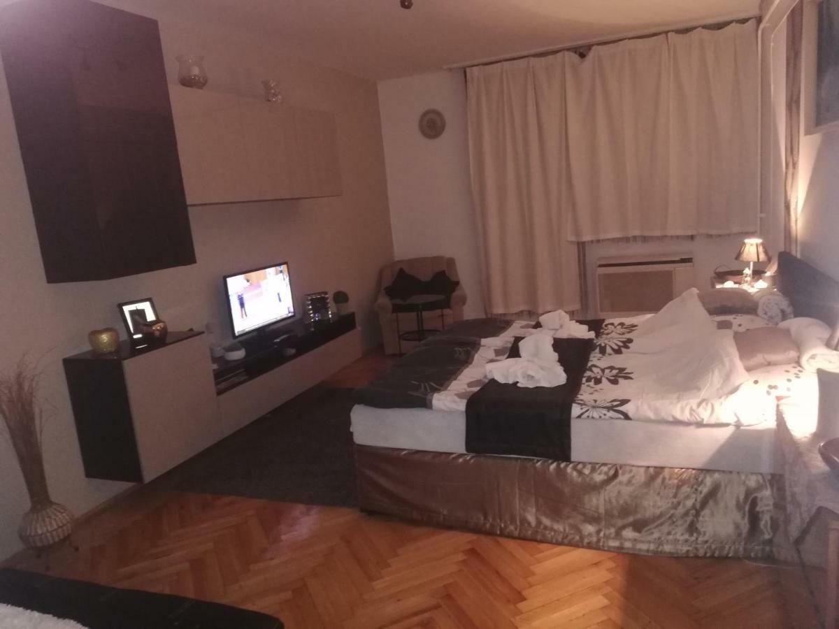 Heni Apartman Nagykanizsa Bagian luar foto